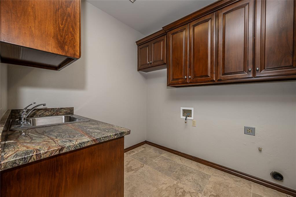 16616 Little Leaf Lane