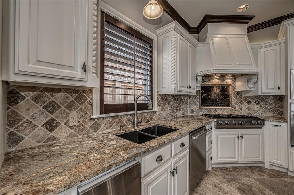 16616 Little Leaf Lane