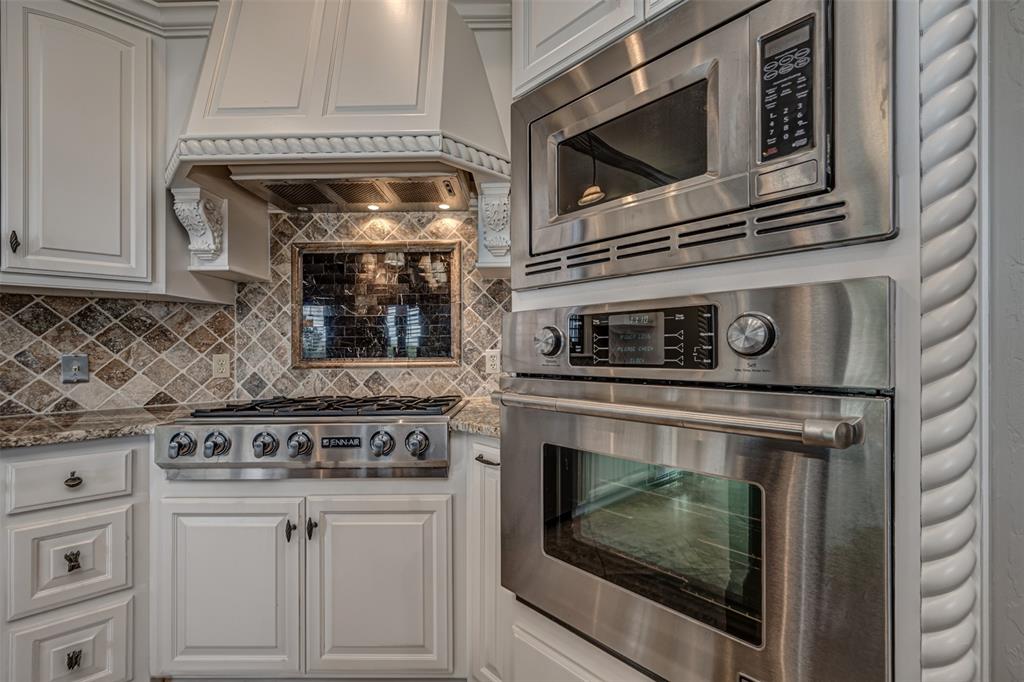 16616 Little Leaf Lane
