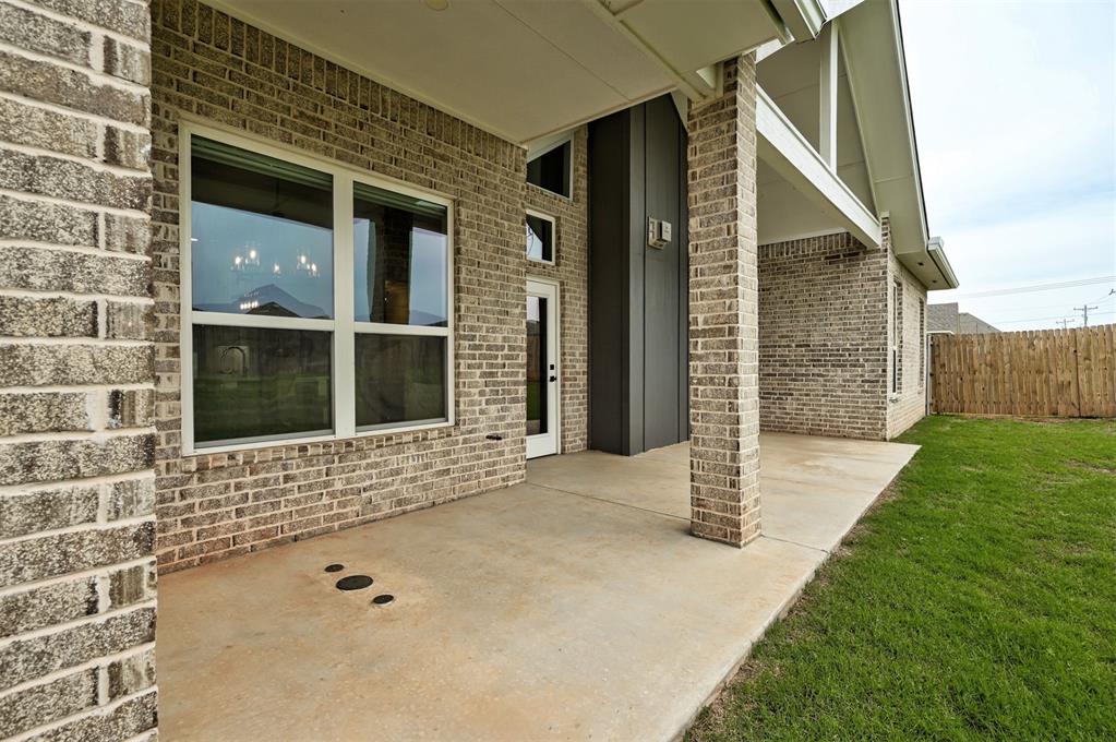 15905 Capri Lane