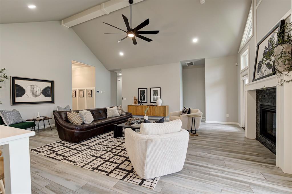 15905 Capri Lane