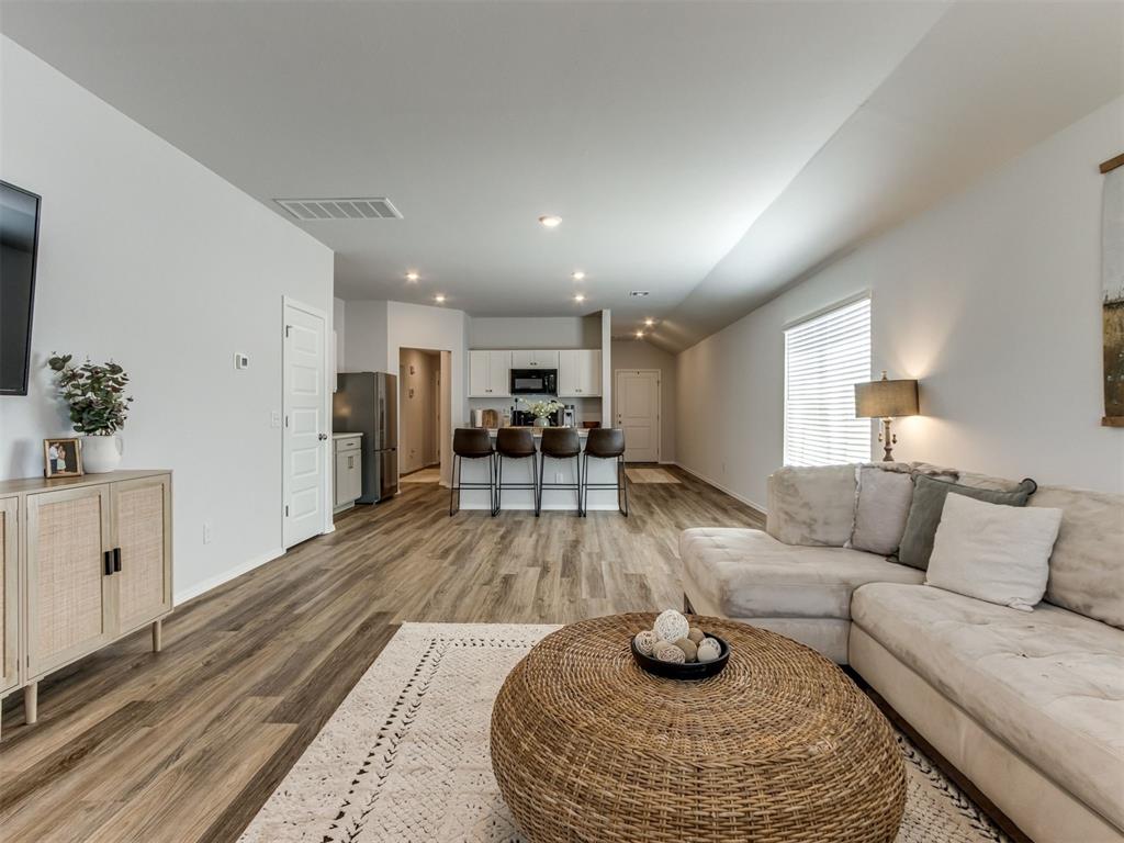 1207 Clydesdale Drive