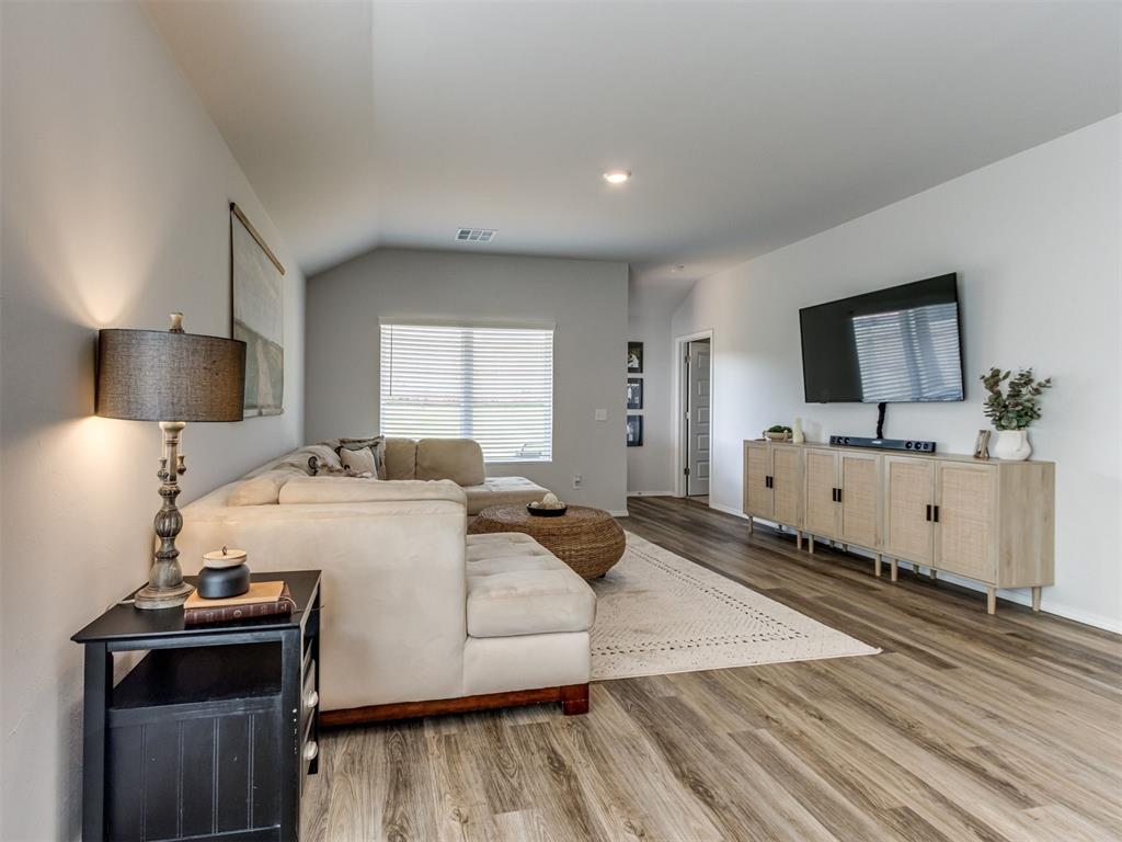 1207 Clydesdale Drive