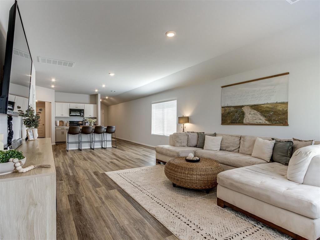 1207 Clydesdale Drive