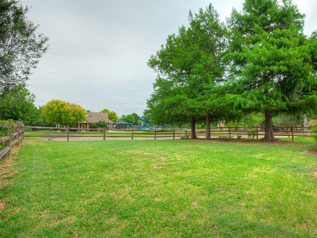 733 Longmeadow Lane