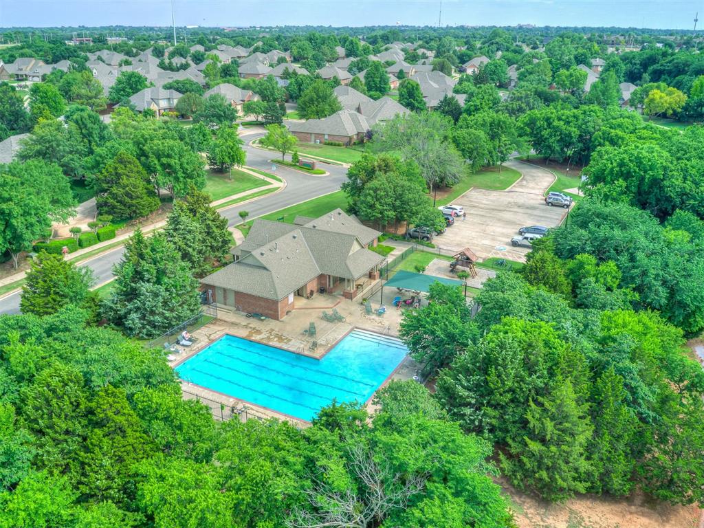 733 Longmeadow Lane
