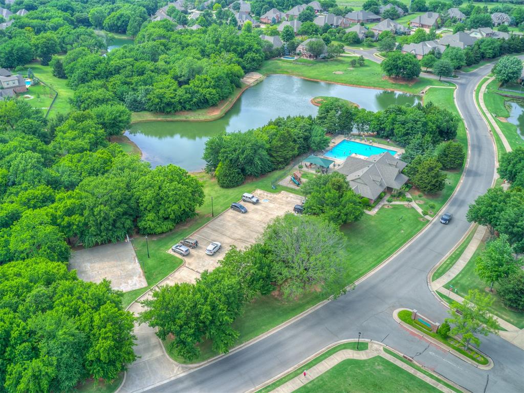 733 Longmeadow Lane