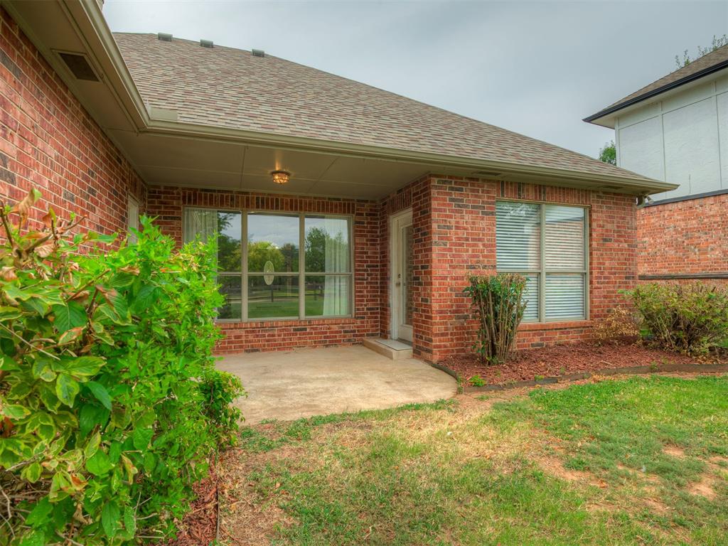 733 Longmeadow Lane