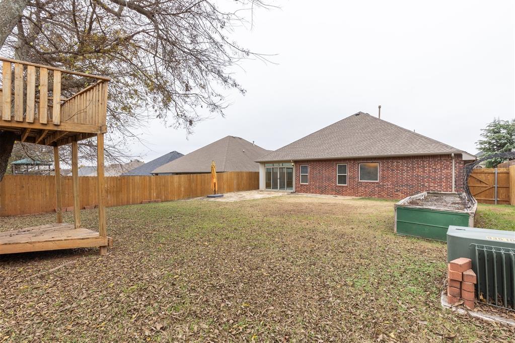 13920 Oxford Drive