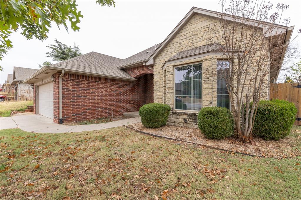 13920 Oxford Drive