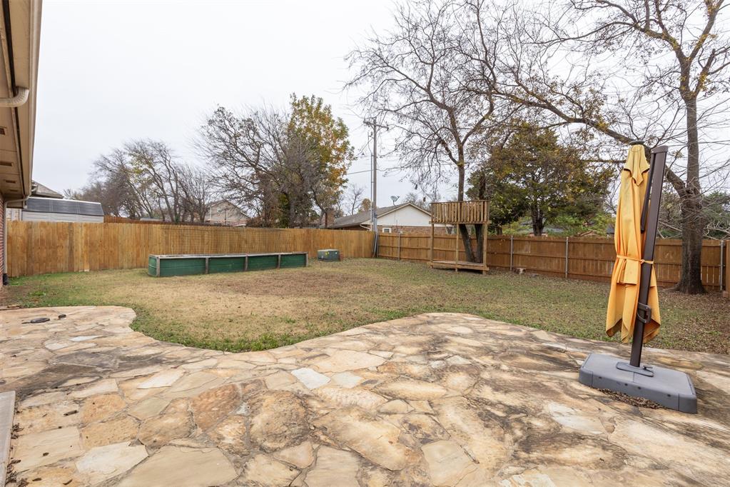 13920 Oxford Drive