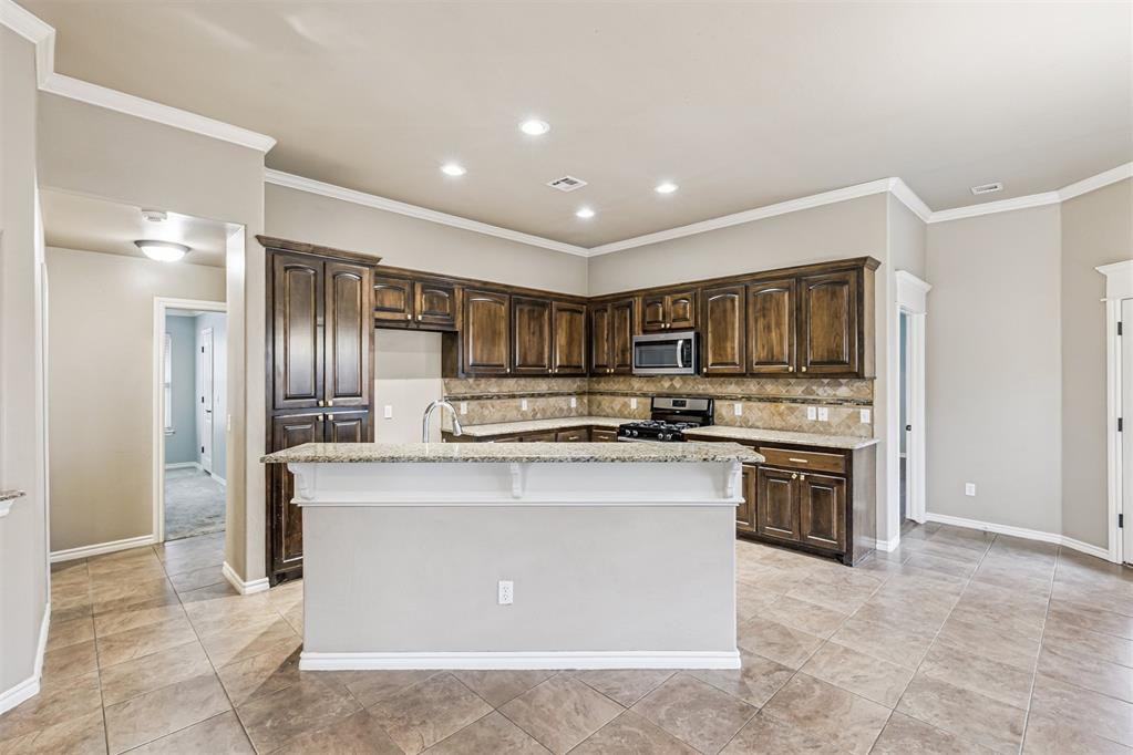 13920 Oxford Drive