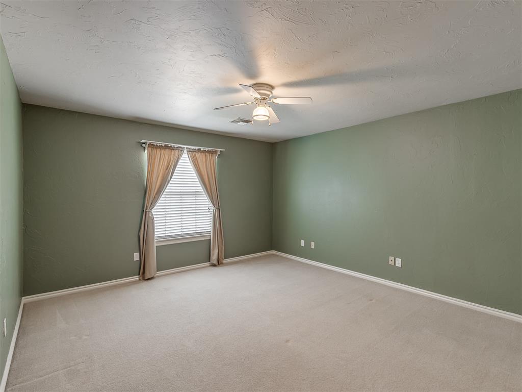 3016 Kingwood Drive