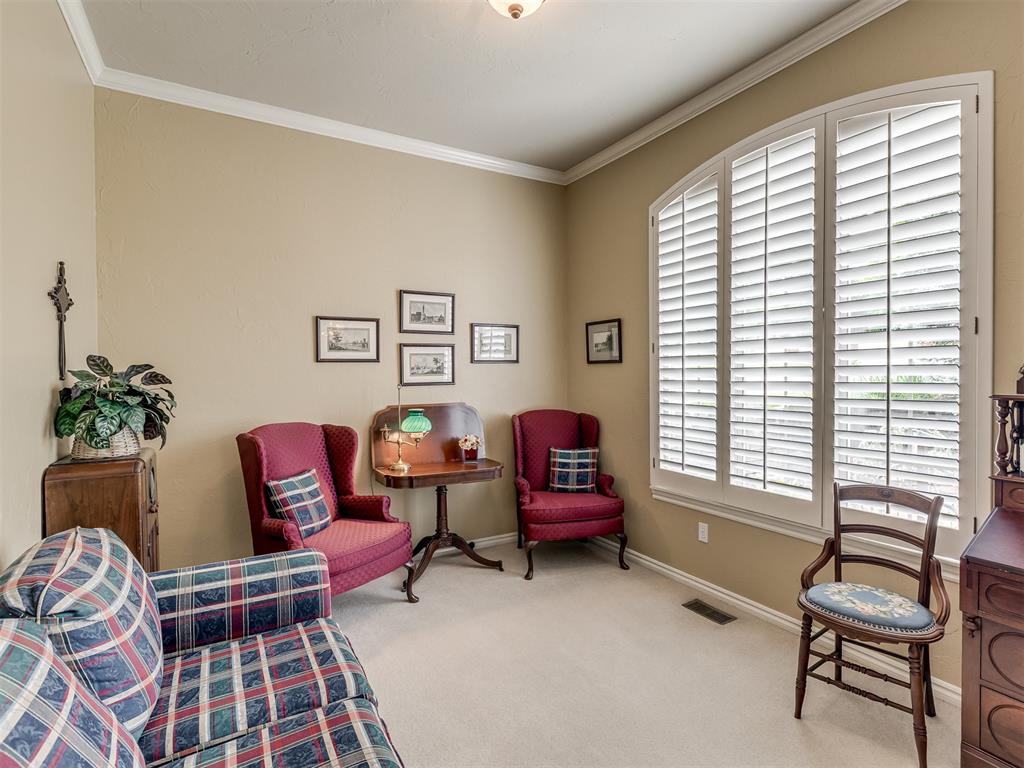 3016 Kingwood Drive