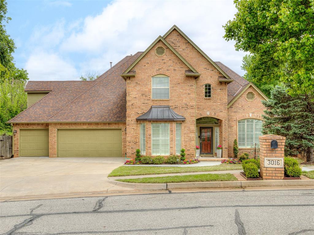 3016 Kingwood Drive
