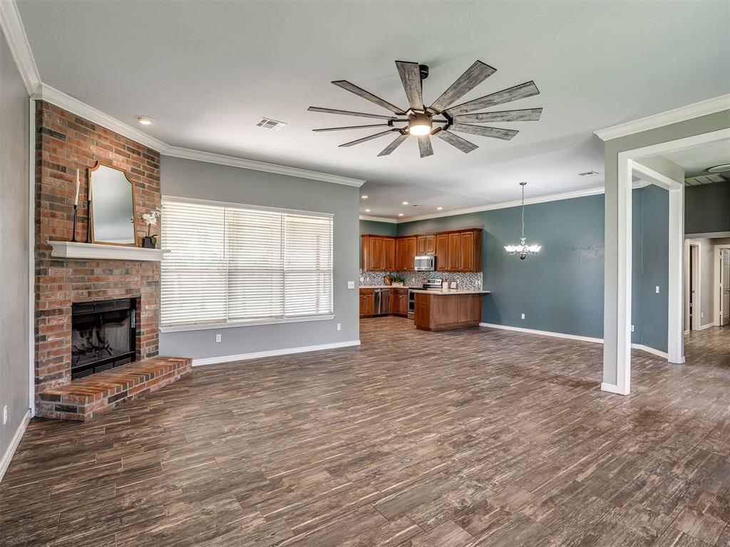 4445 Oak Hill