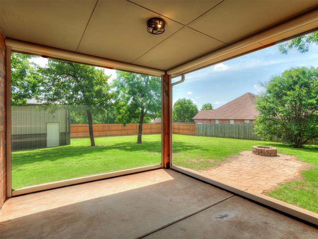 4445 Oak Hill