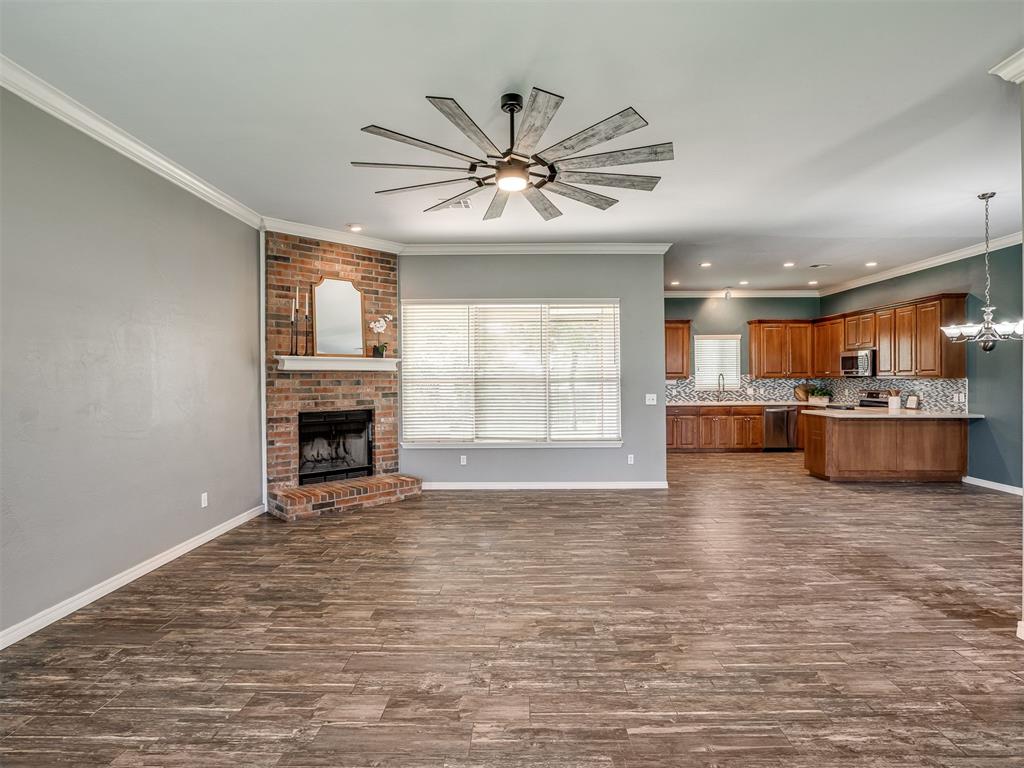 4445 Oak Hill