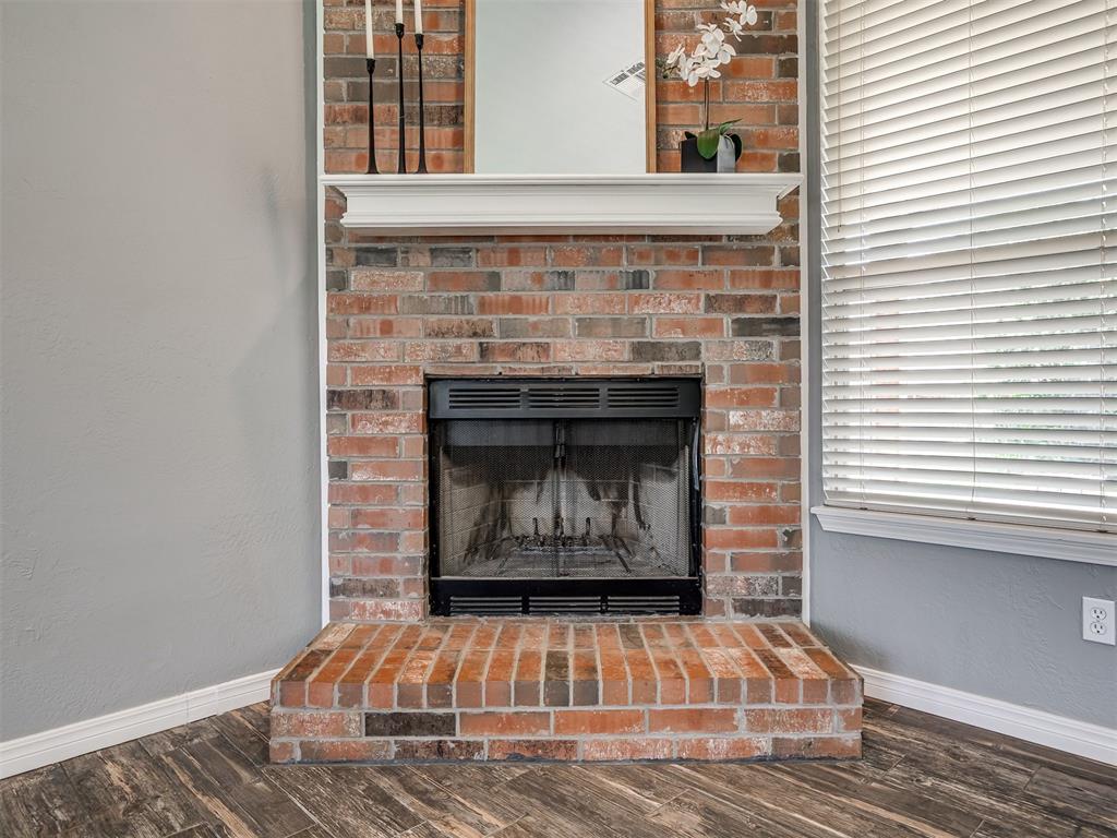 4445 Oak Hill