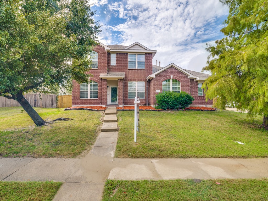 2000 Sumac Drive