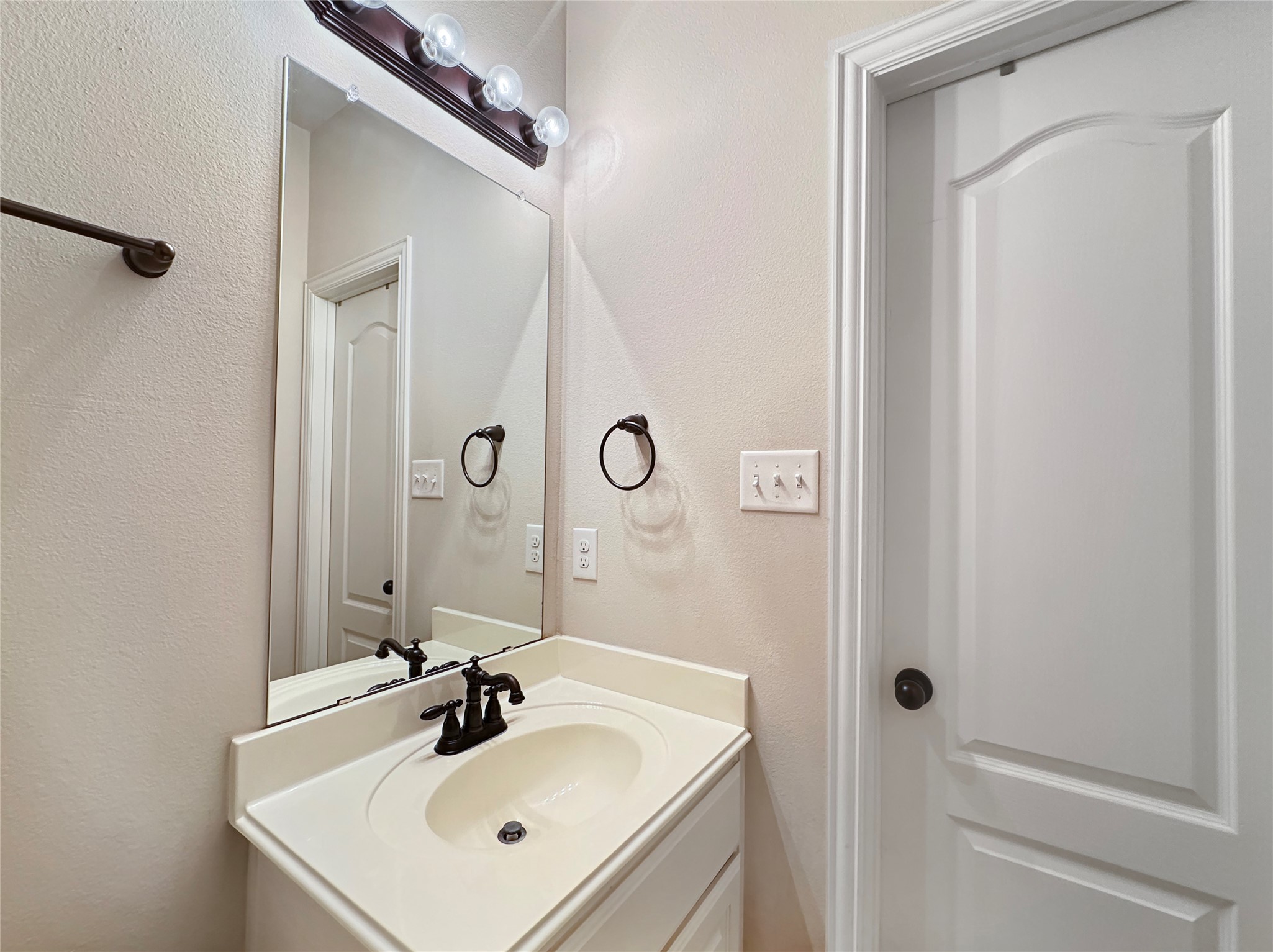 2500 Rockbrook Drive A62