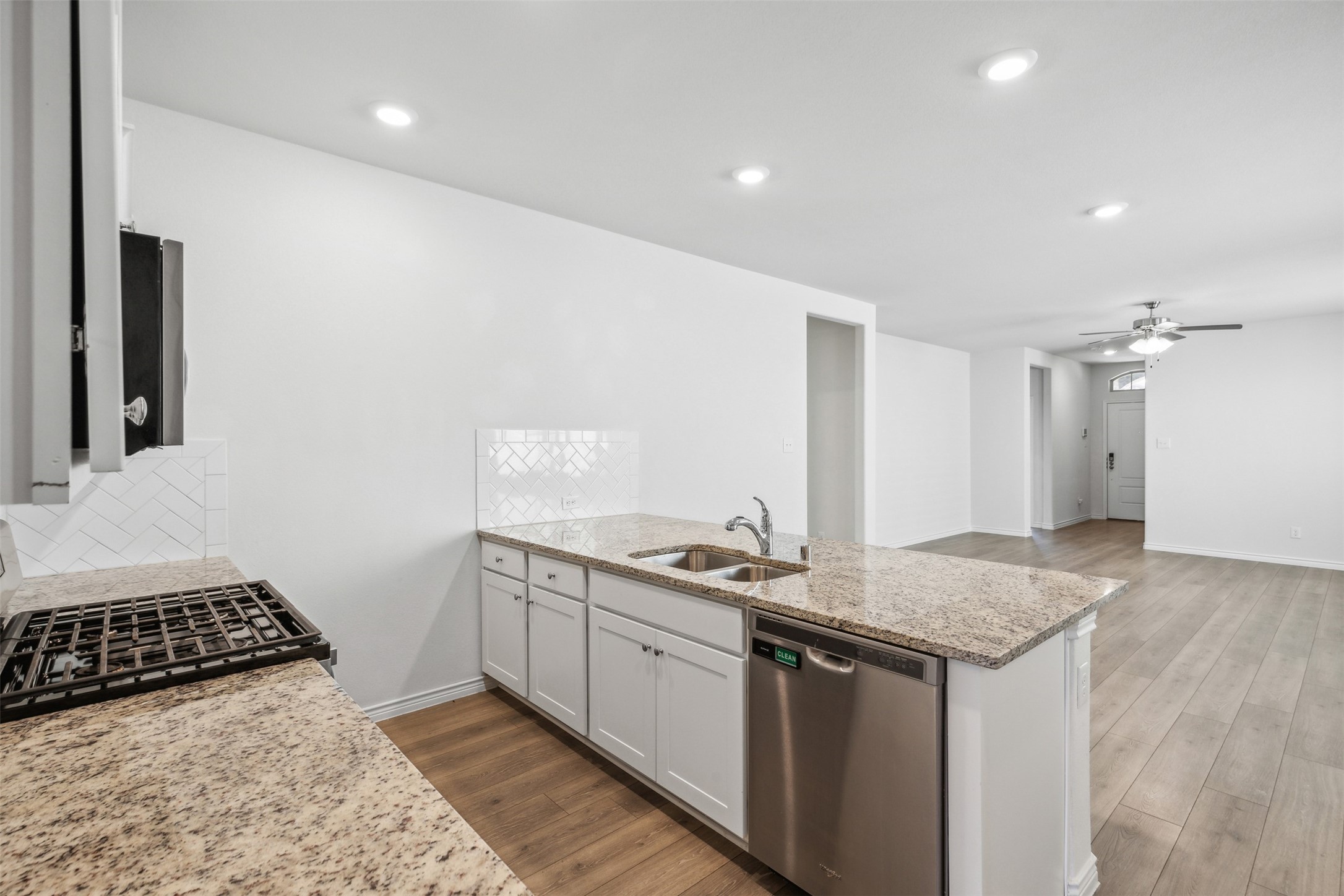 2828 Hale Road