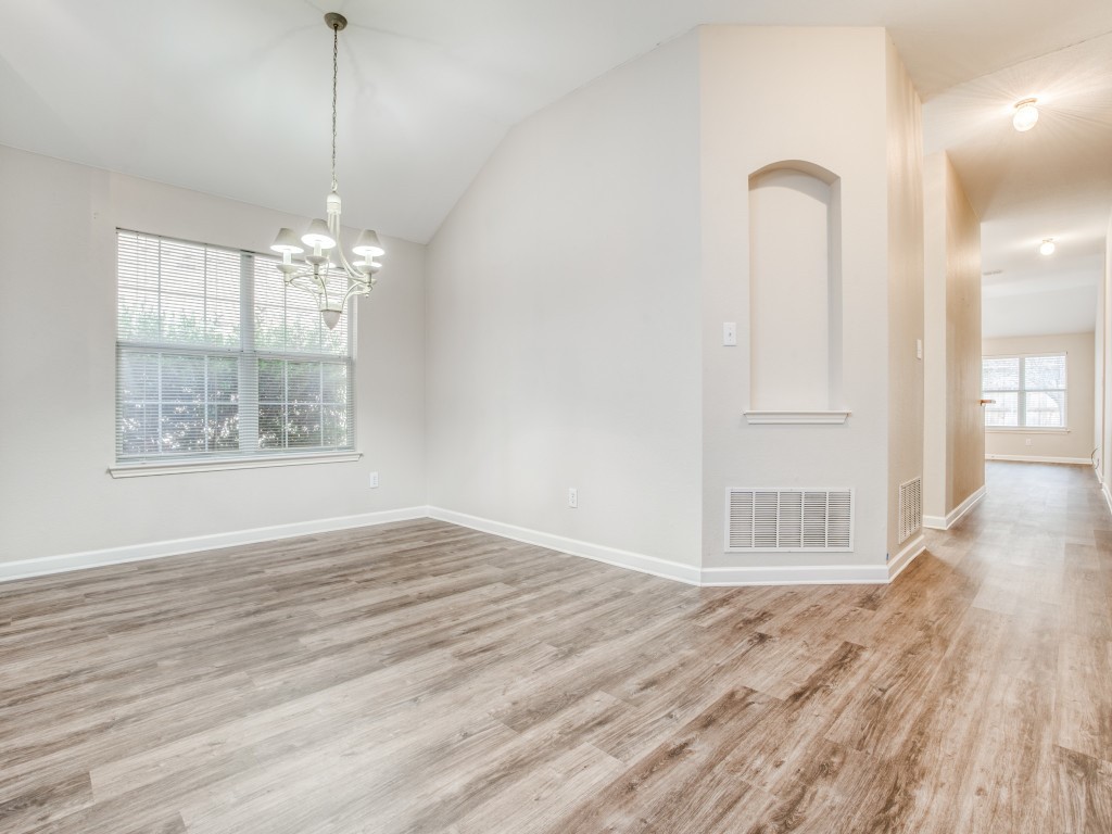 11916 Hickory Circle