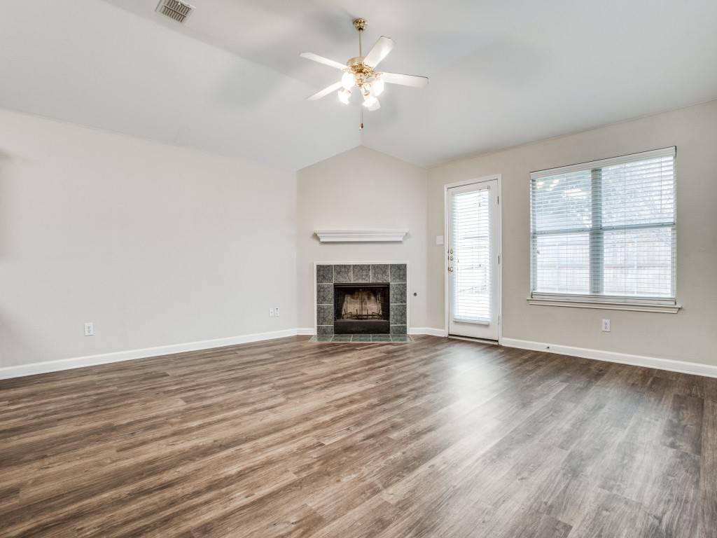 11916 Hickory Circle