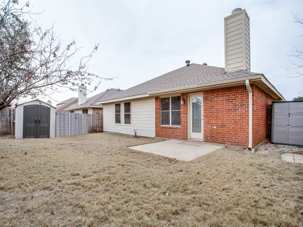 11916 Hickory Circle