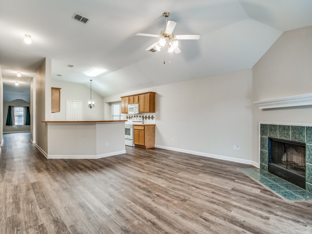 11916 Hickory Circle