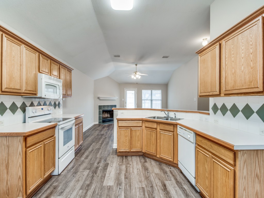 11916 Hickory Circle
