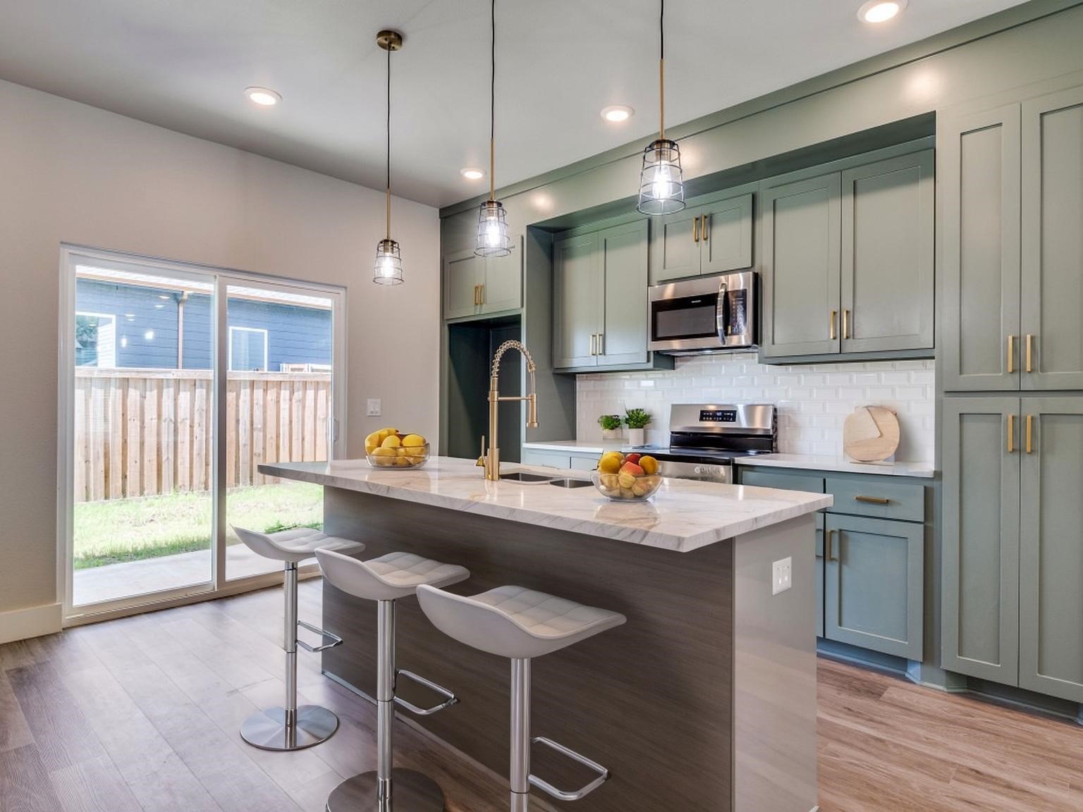 2108 Marshall Street