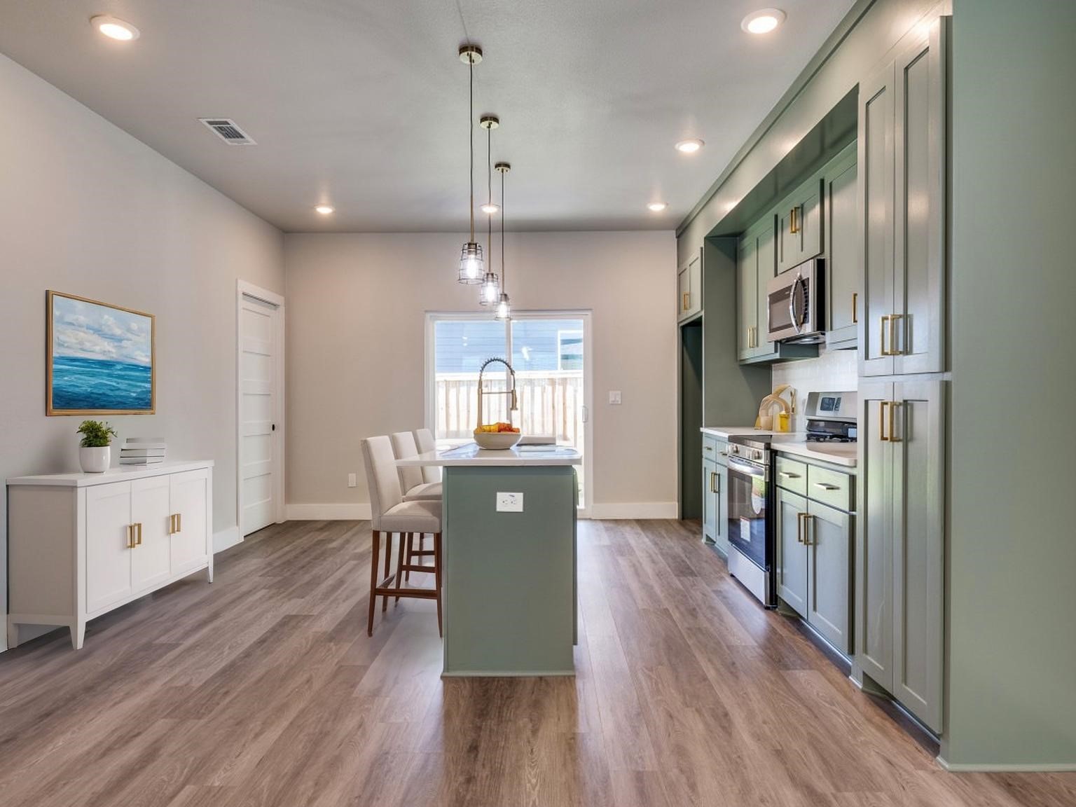 2108 Marshall Street