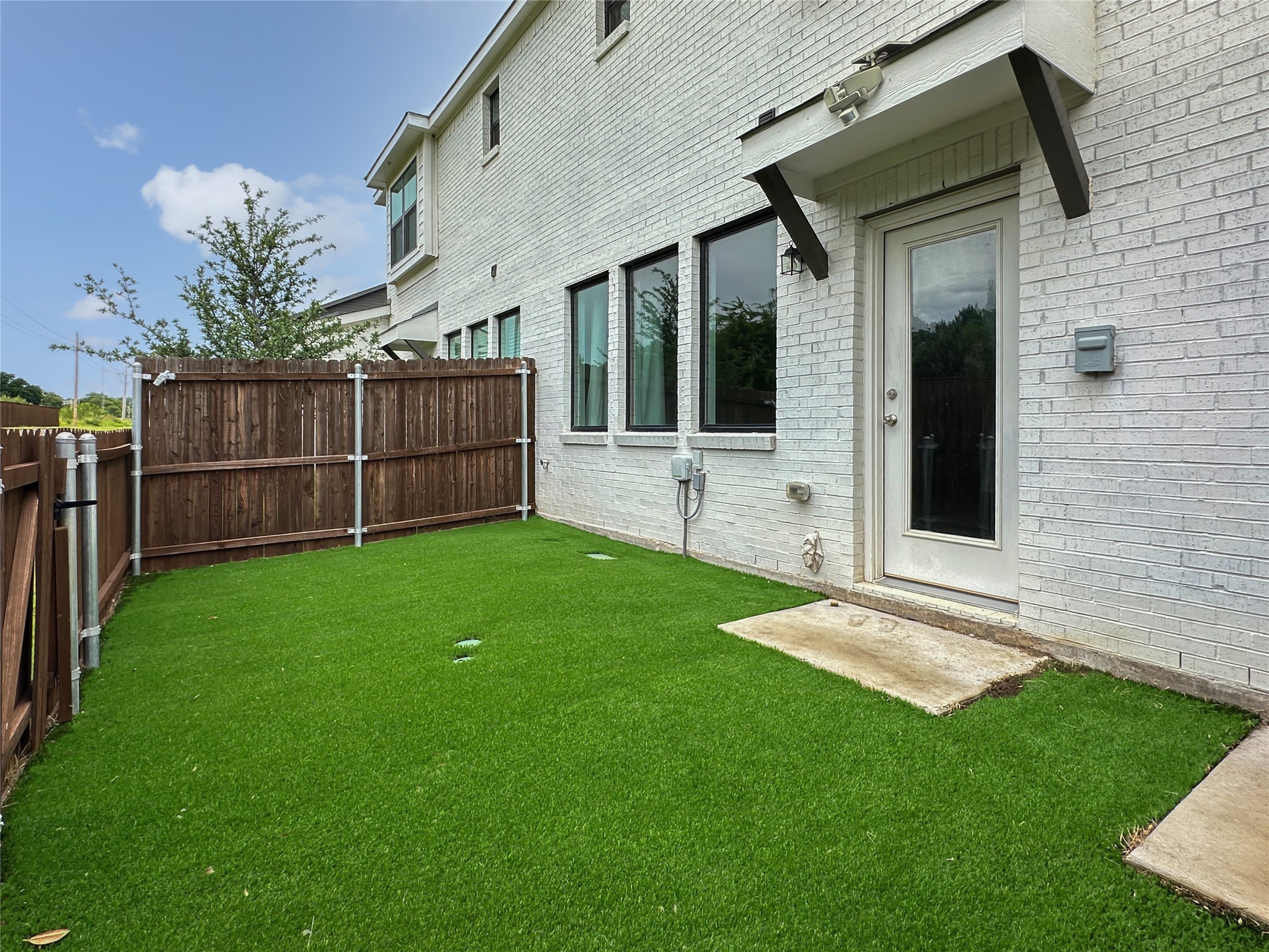 1250 Lamar Drive