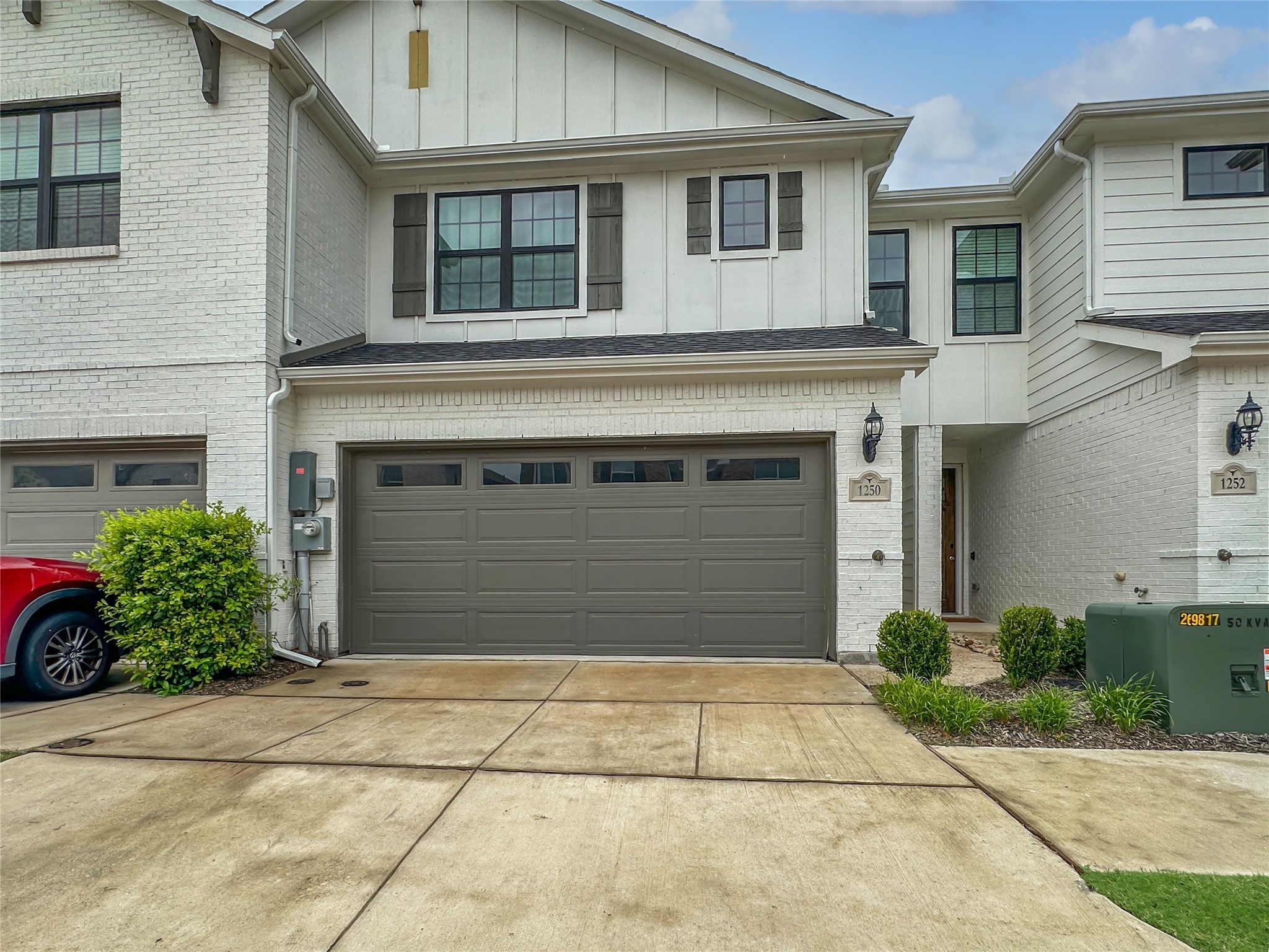 1250 Lamar Drive