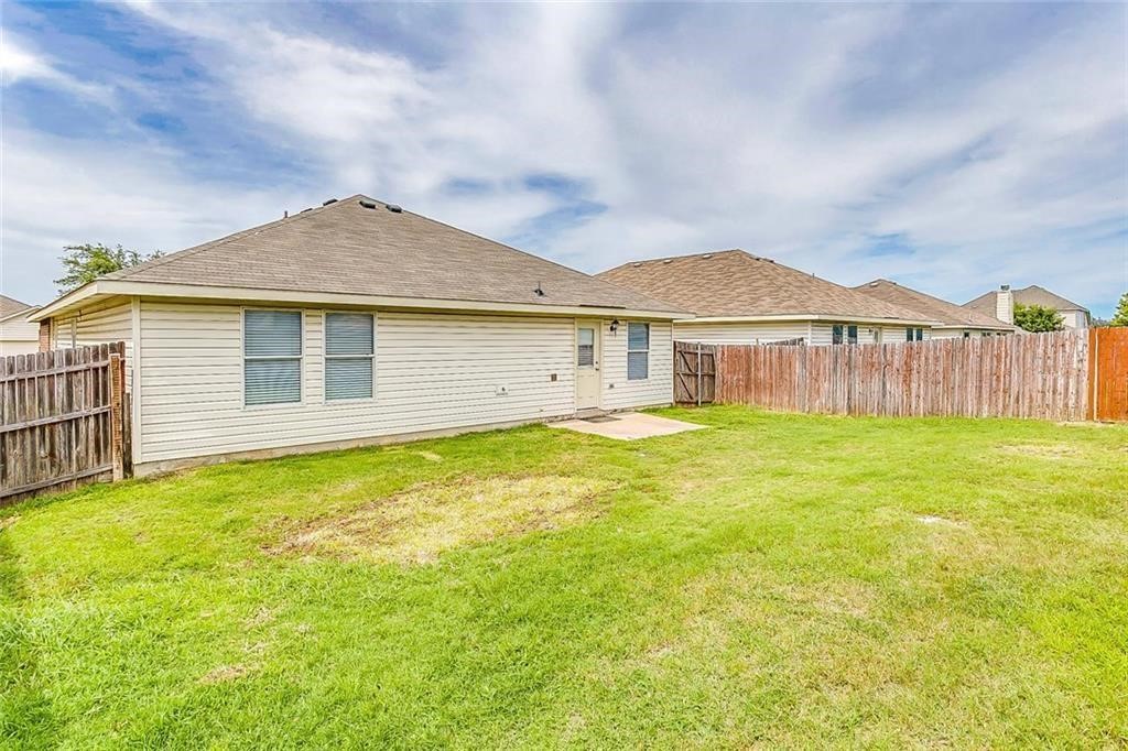 909 Poncho Lane