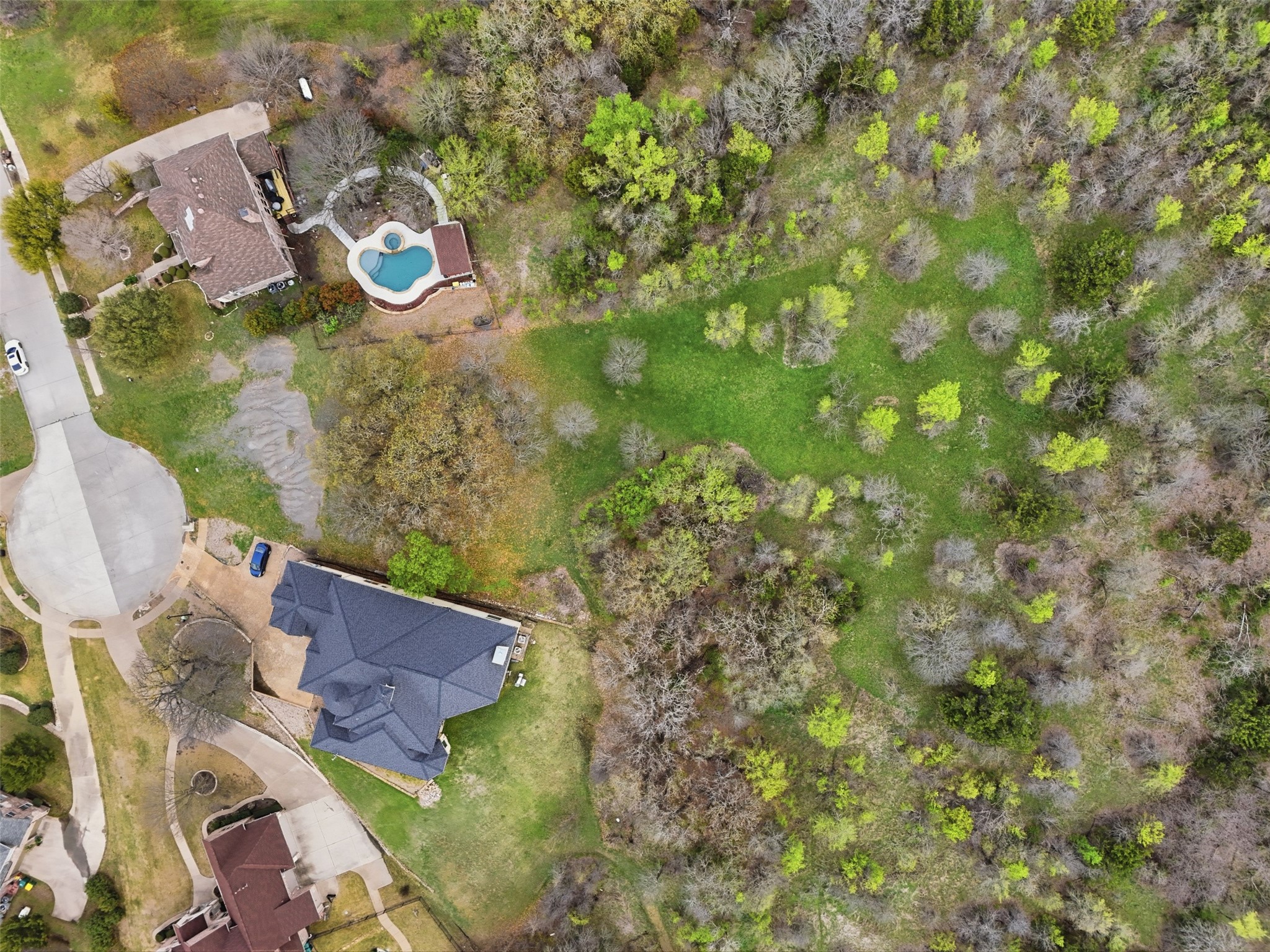 2605 Whispering Oaks Cove