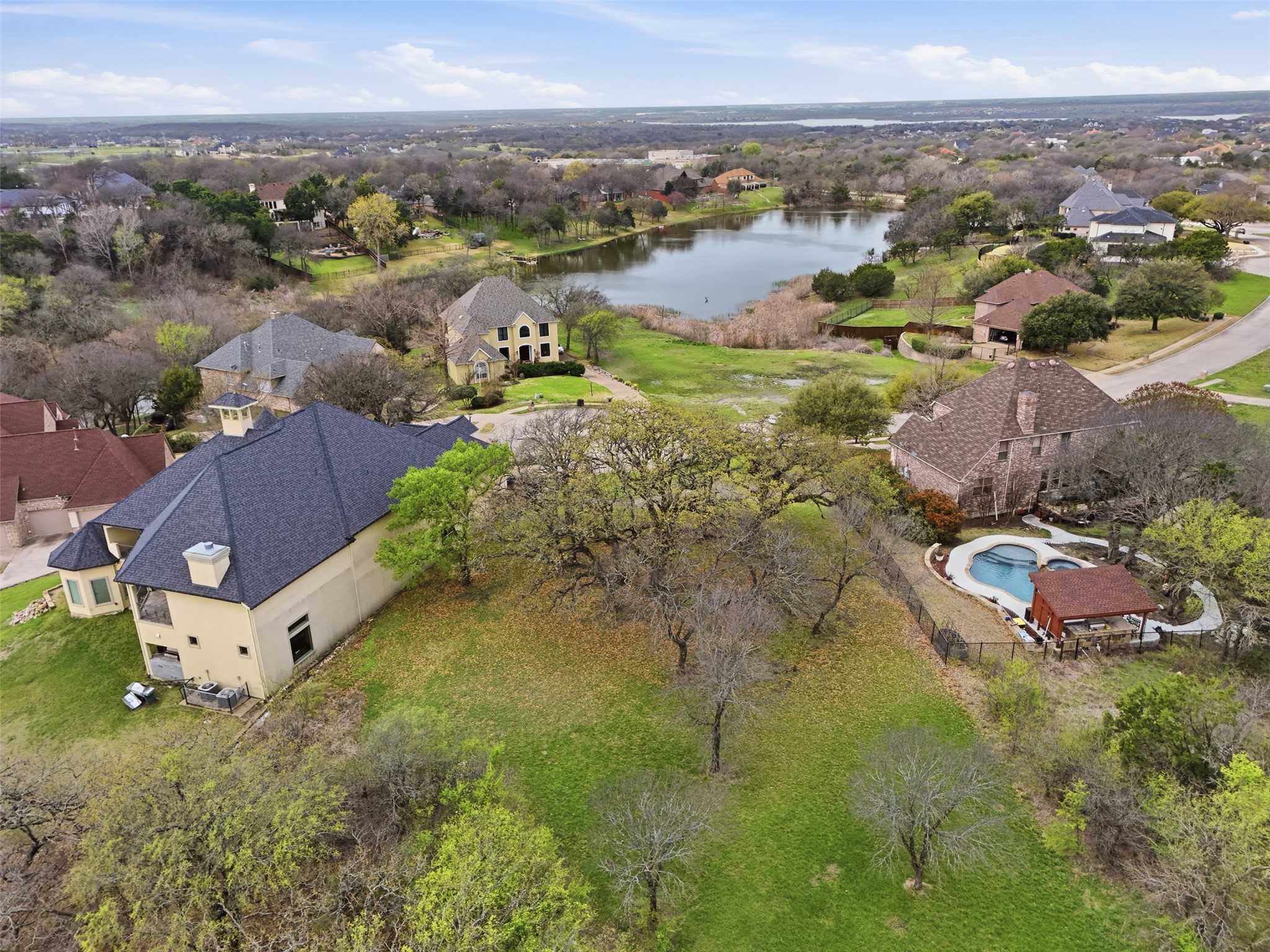 2605 Whispering Oaks Cove
