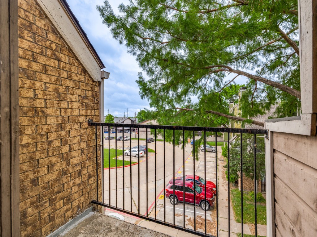 9809 Walnut Street 203
