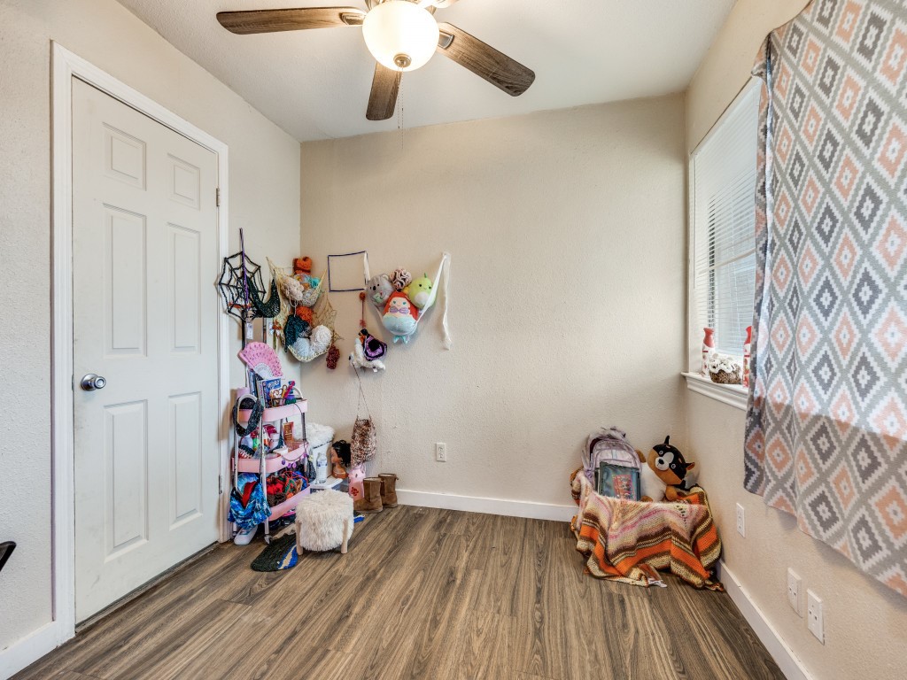 9809 Walnut Street 203