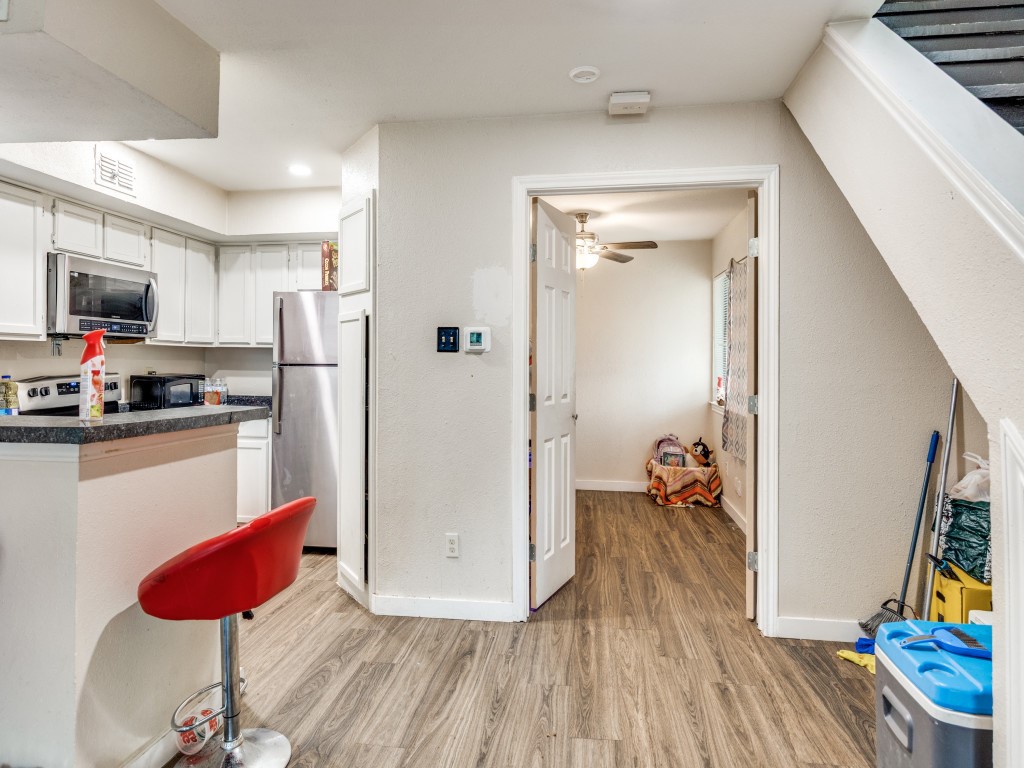 9809 Walnut Street 203