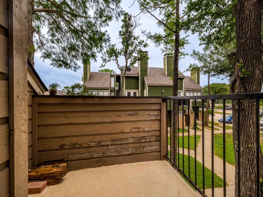 9809 Walnut Street 203