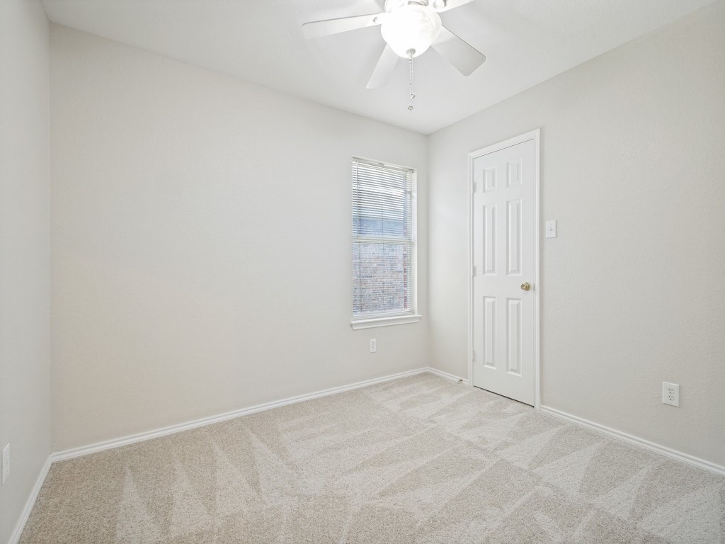 11916 Hickory Circle