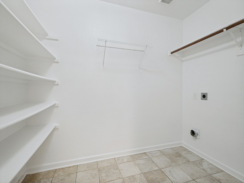 11916 Hickory Circle