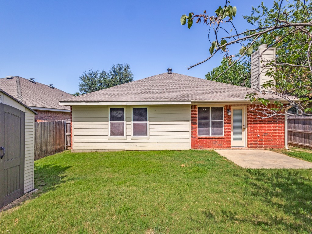 11916 Hickory Circle