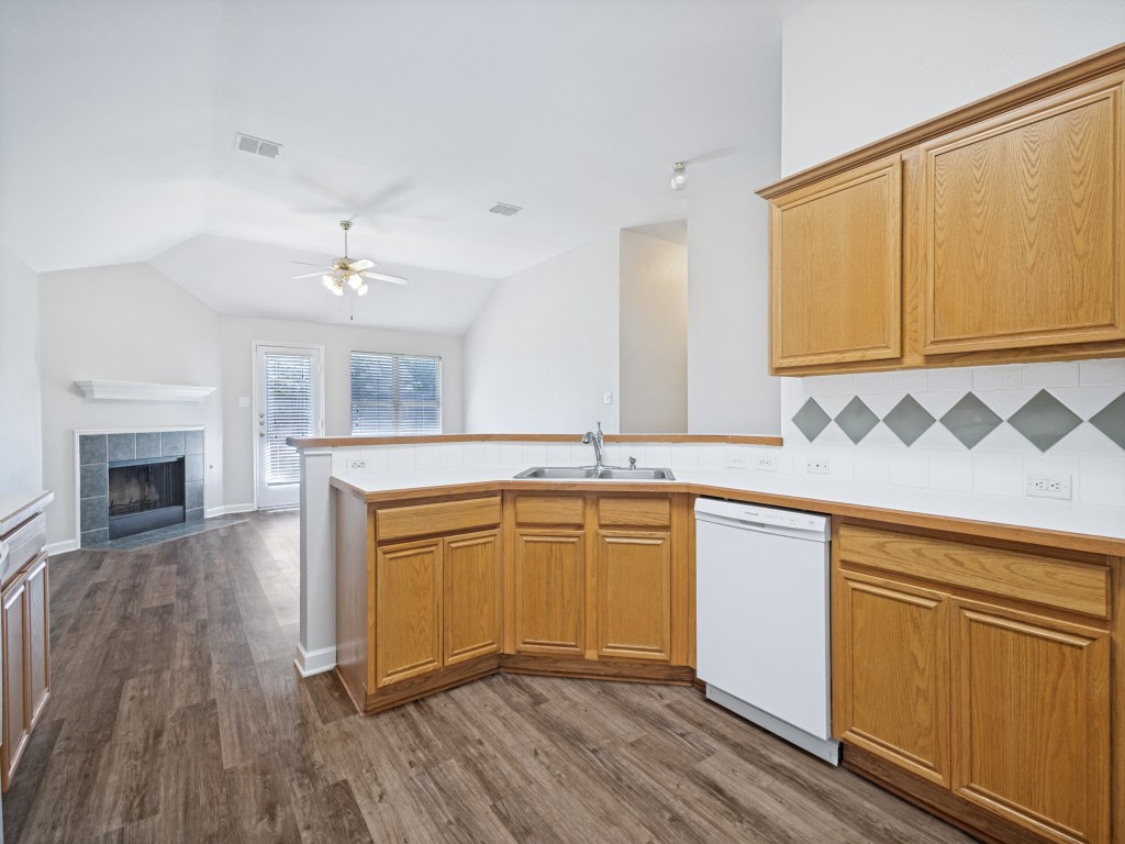 11916 Hickory Circle
