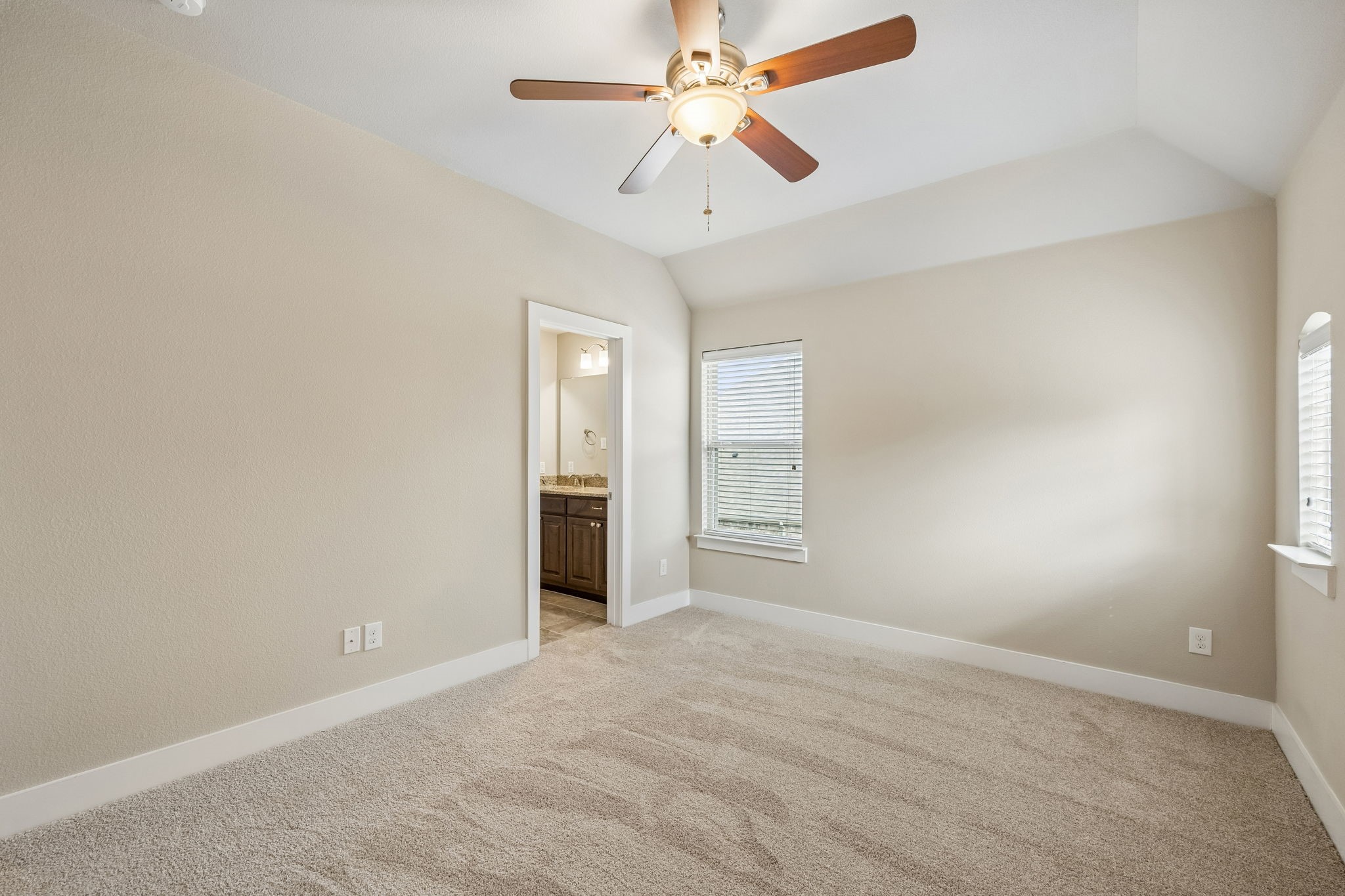 1605 Hardeman Lane