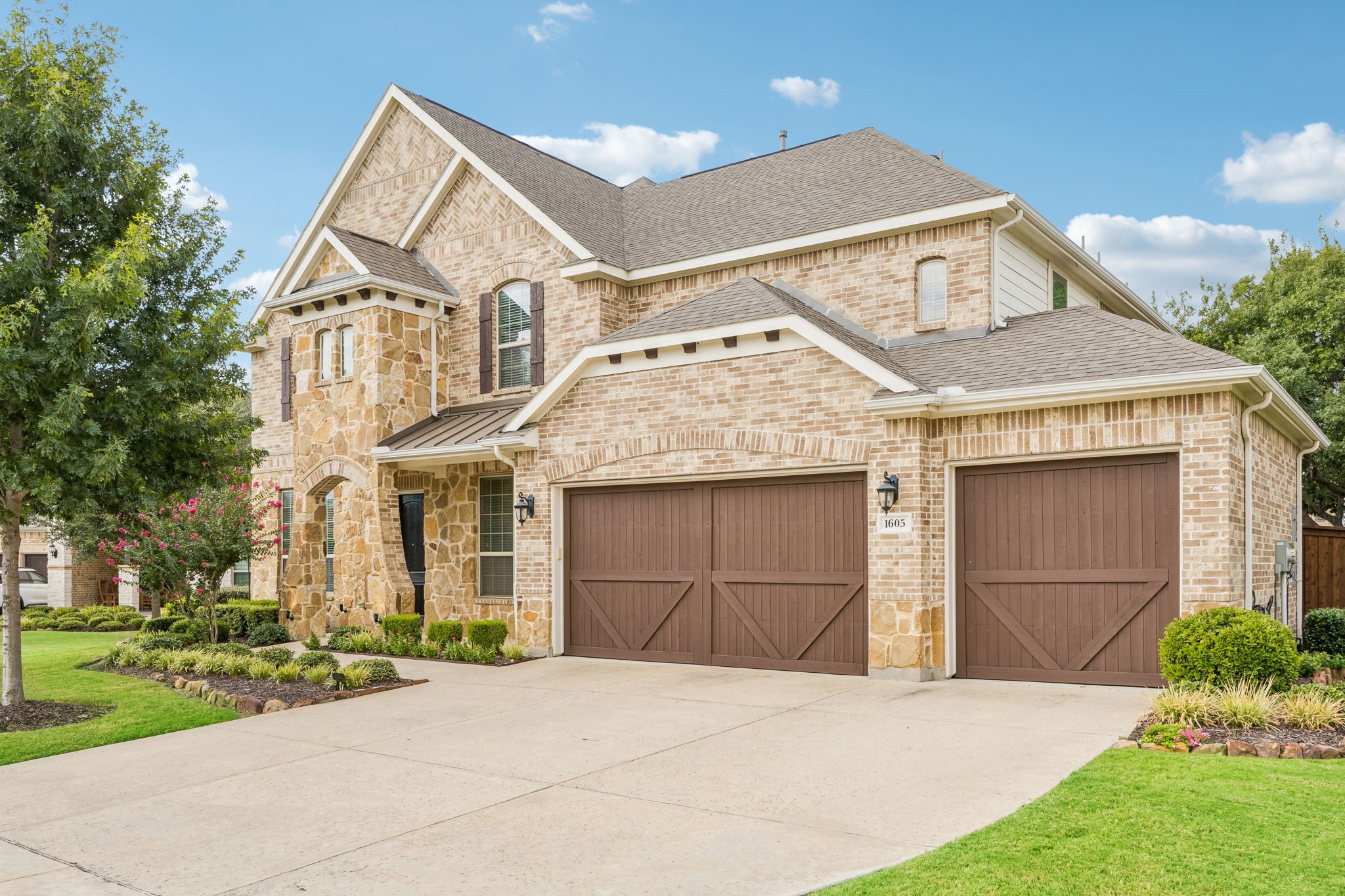 1605 Hardeman Lane