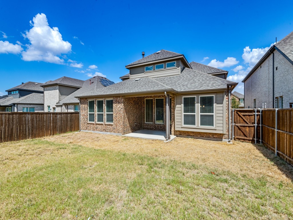 1267 Binfield Drive