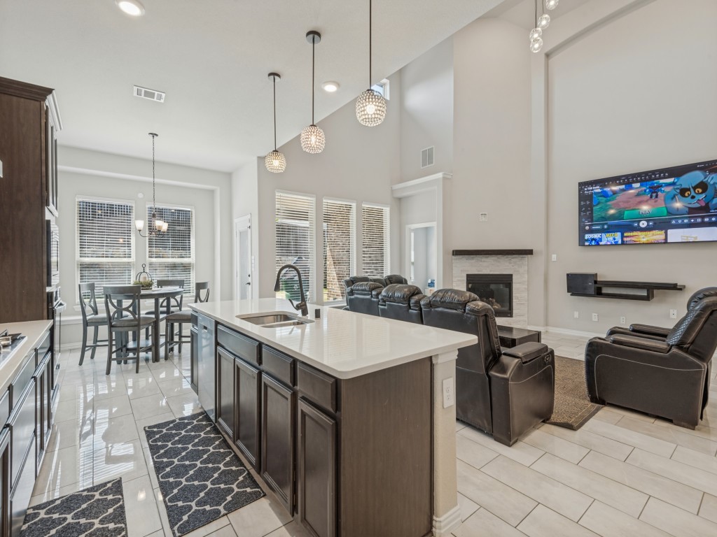 1267 Binfield Drive